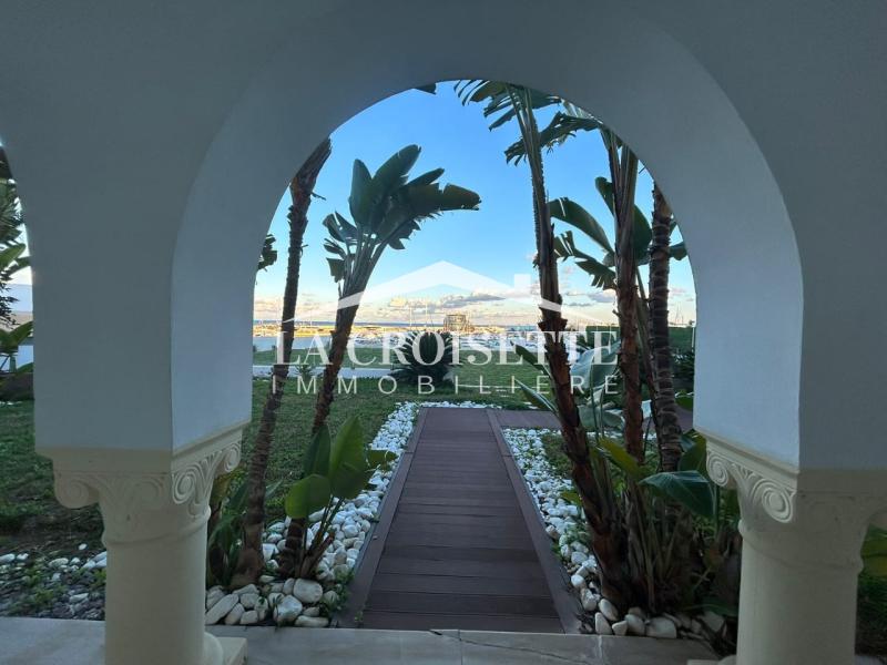 Villa S+3 plain-pied vue sur mer à Gammarth